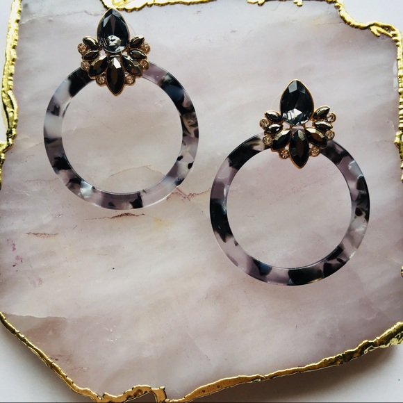 Acrylic and jeweled forward facing hoops - Picture 2 of 4